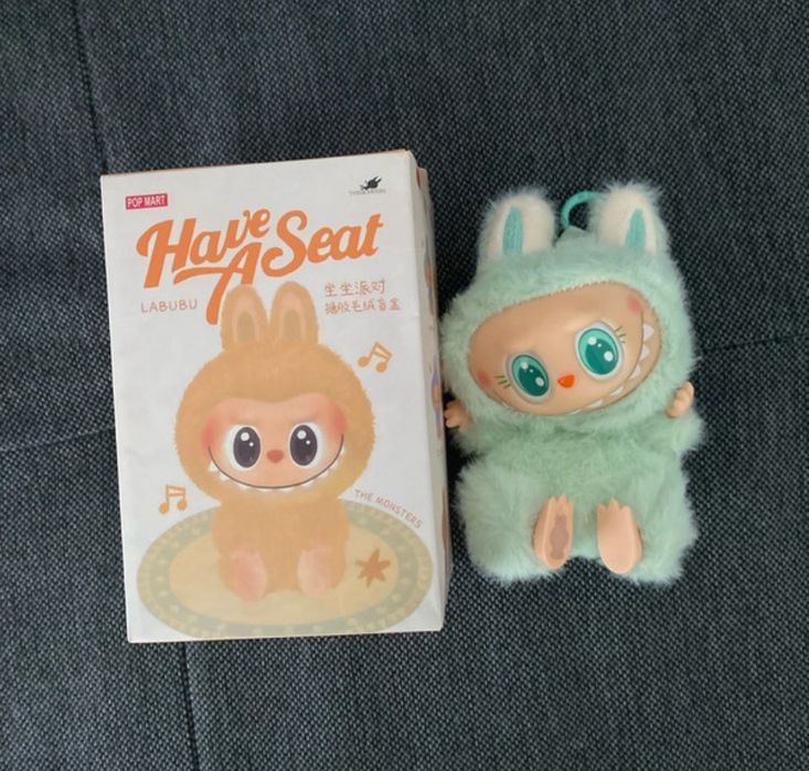 Papusa Labubu noua verde menta