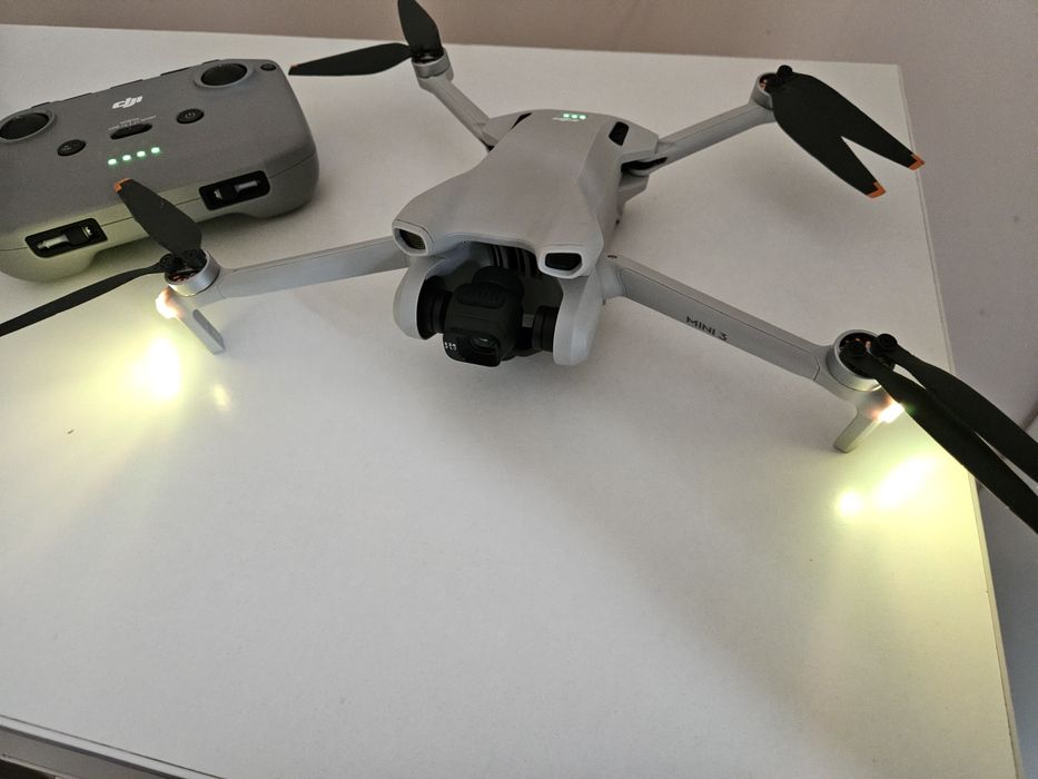 Drona dji mini 3