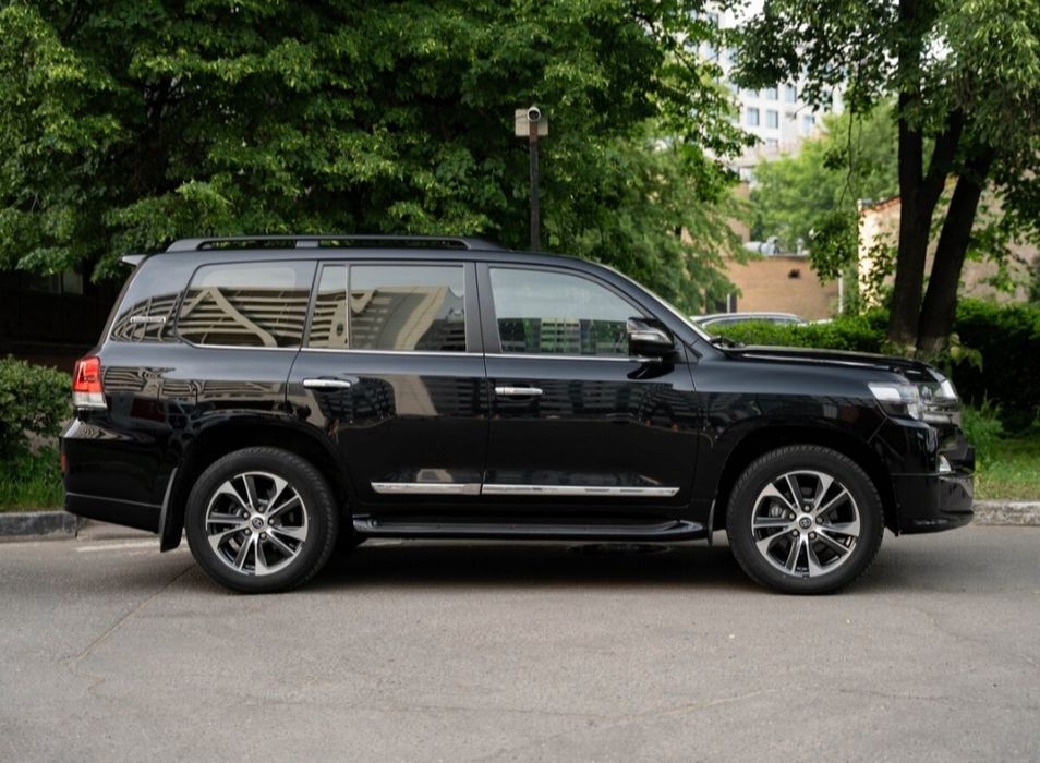 Оригинальные диски Land Cruiser 200 R20 5x150 Executive Lounge