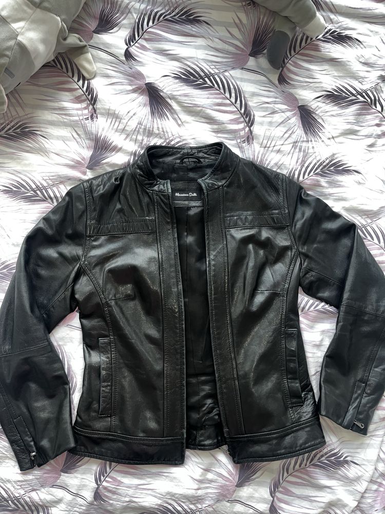 Продам черную кожаную куртку Massimo Dutti, 42/XS