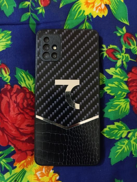 Samsung galaxy A51  6/128  ideal