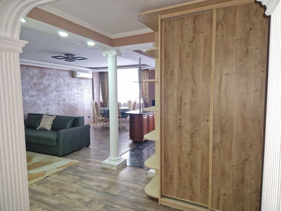 Двустаен имот в Хиподрума