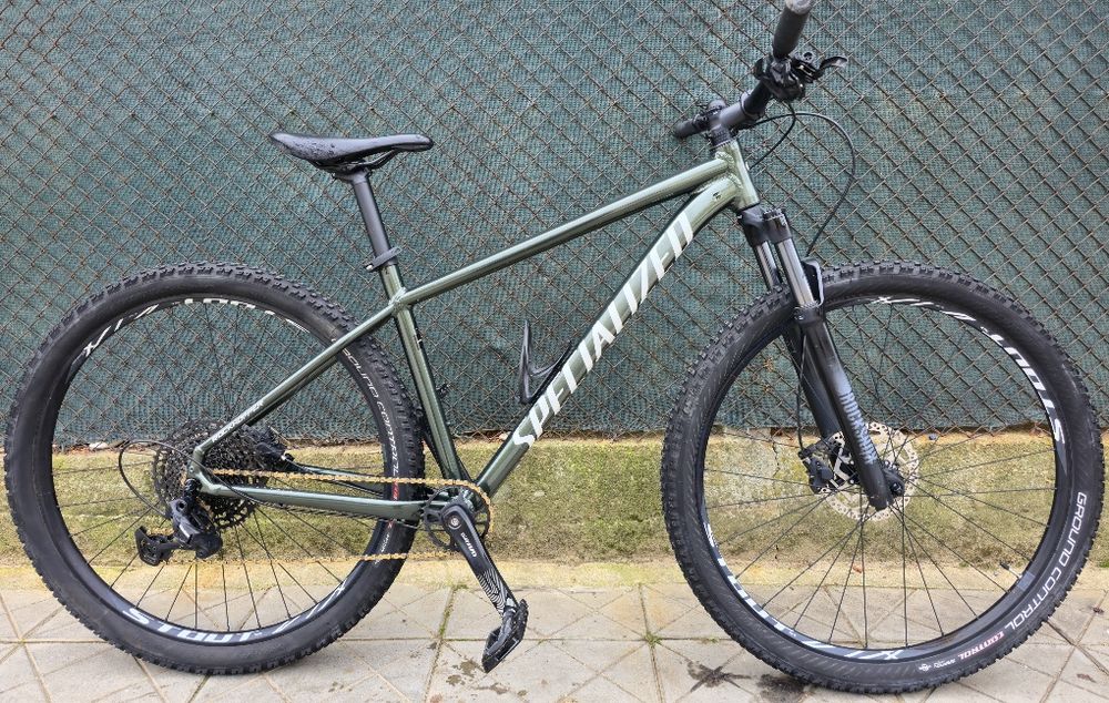 SPECIALIZED ROCKHOPPER Elite 29 цола 1х12 скорости SX Sram, Judy