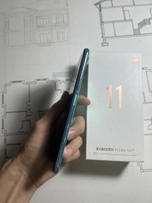 Xiaomi Mi 11 lite 5G Ne ideal holatda usta kormagan