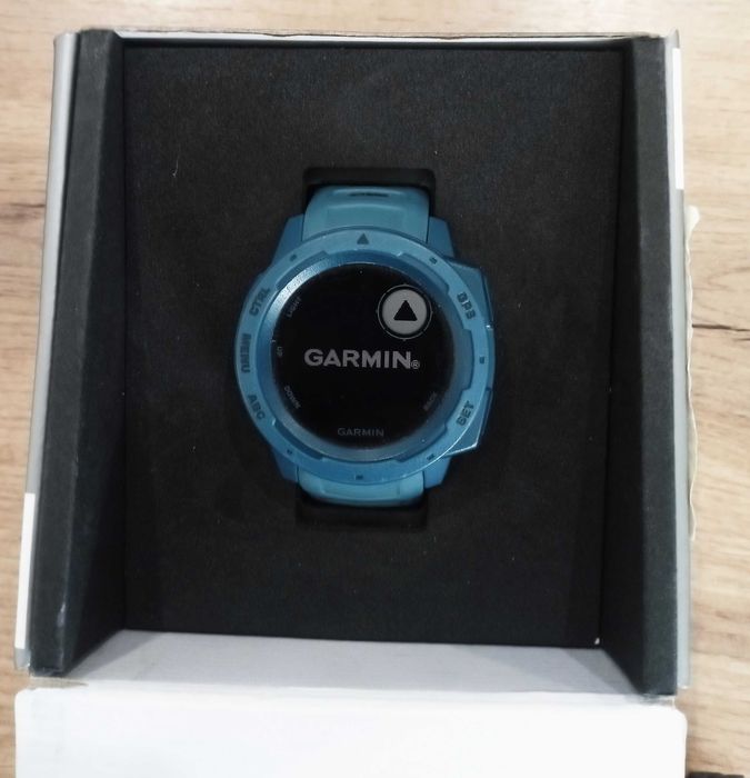 GARMIN Instinct с Гаранция