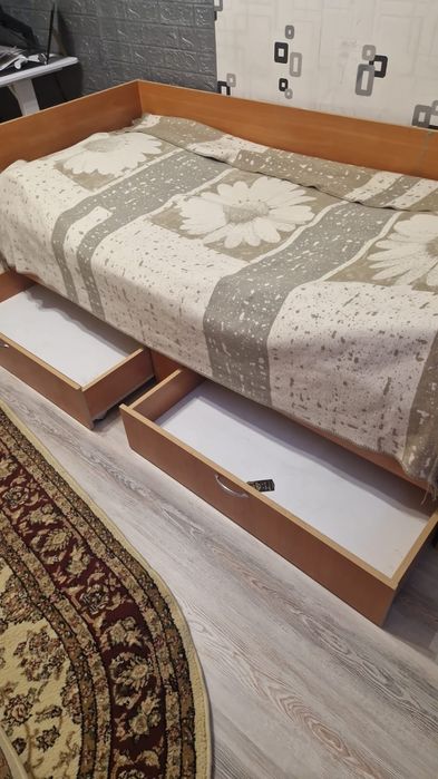 Отдам даром односпалку