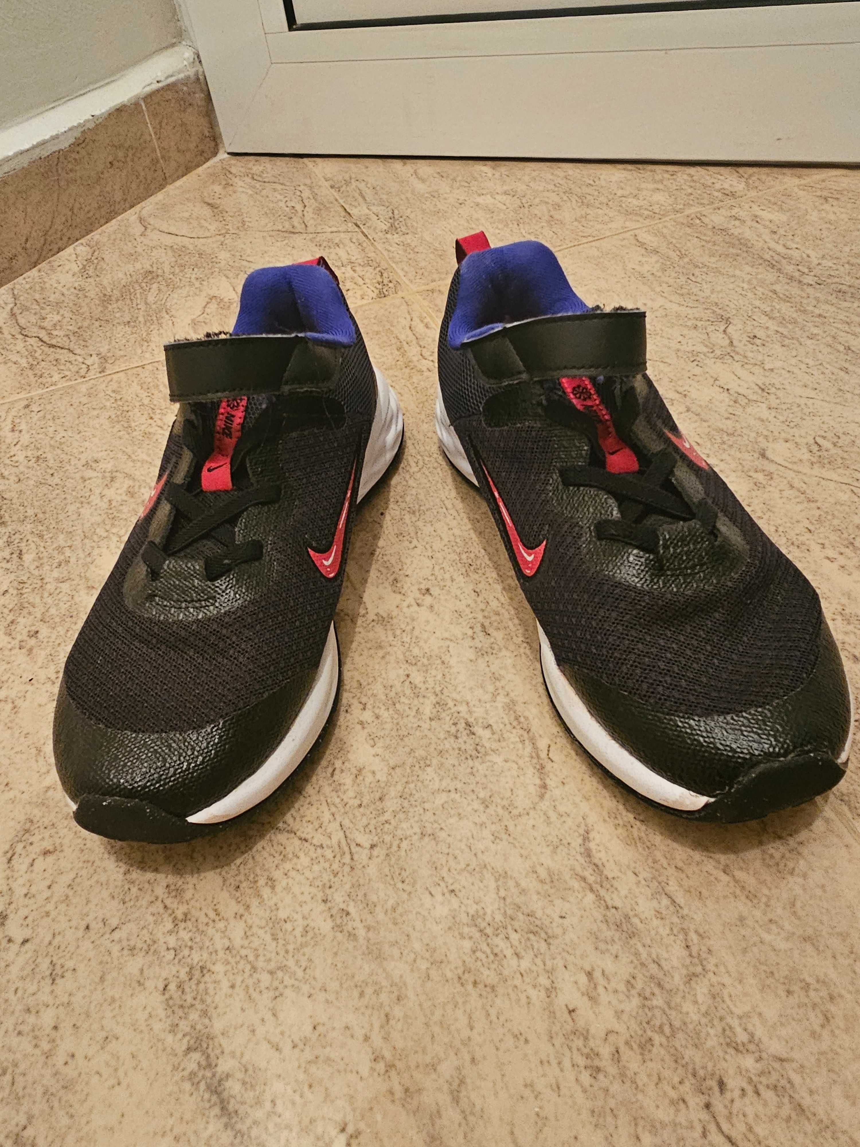 Детски кецове Nike 33.5 номер