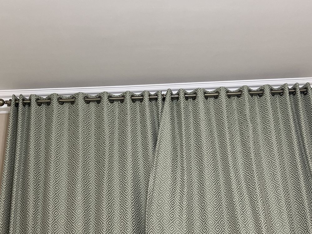 Продам гардины в хорошем состоянии