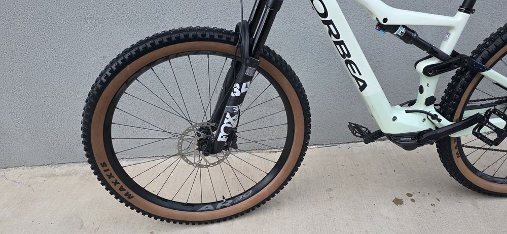 e-bike Orbea Rise карбон