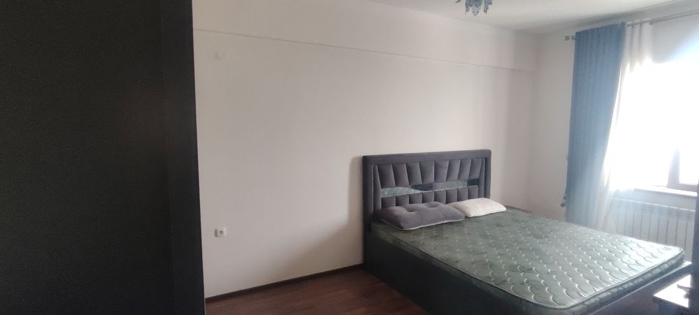 Арендага Азия мехмонхонаси йонида квартира