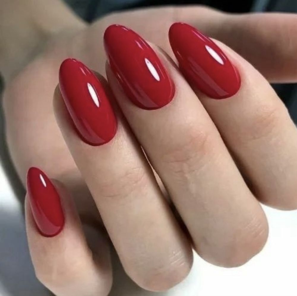 Маникюр и педикюр на дому