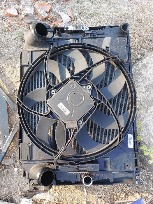 Радиатор и перка Ф30 ф31 бмв 3.0д 258кс n57 bmw f30 f31 3.0d