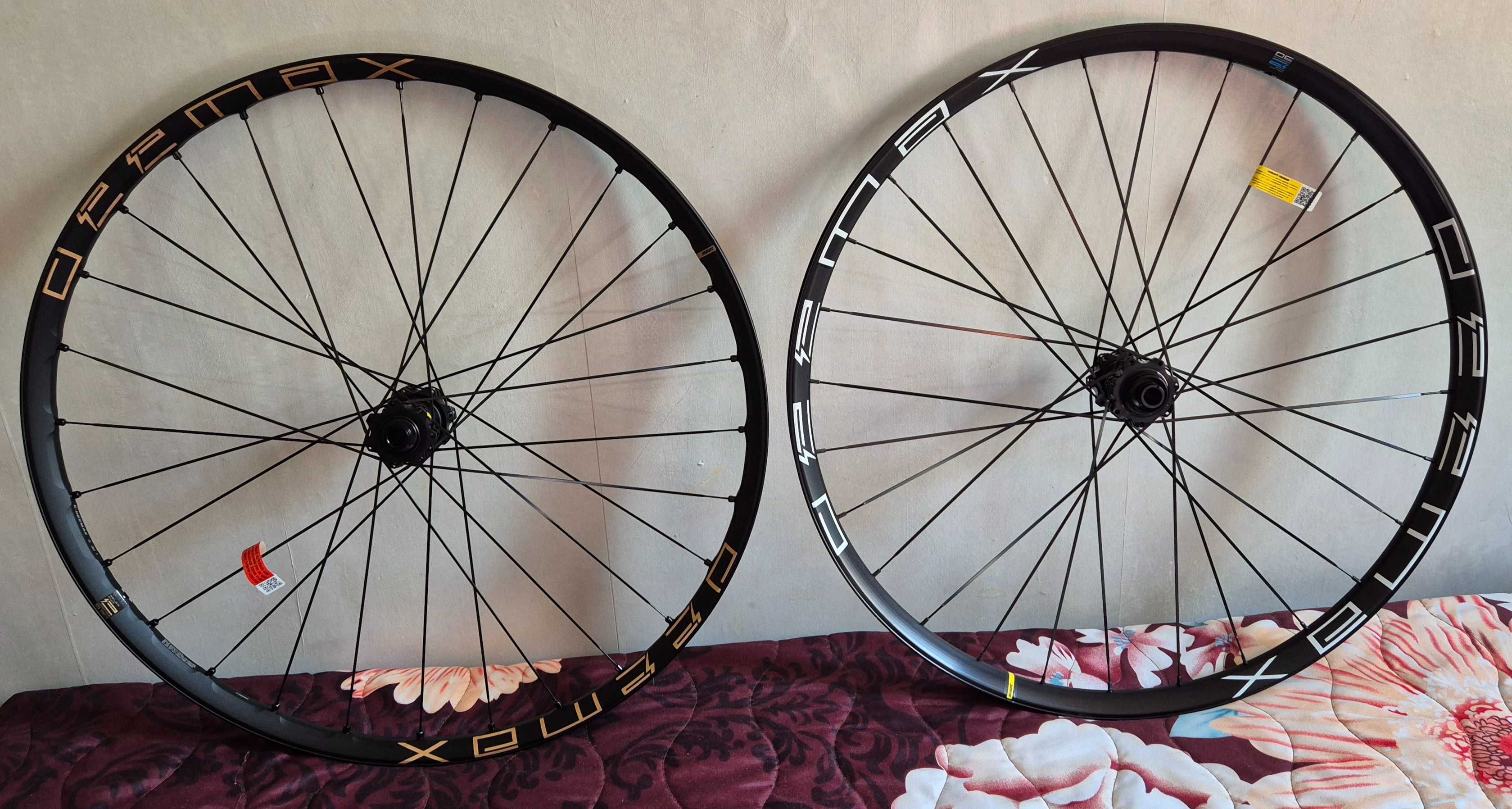 Капли Карбонови, Crankbrothers, Mavic  EDeemax