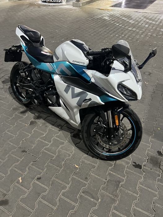 CFMoto 300SR A2.