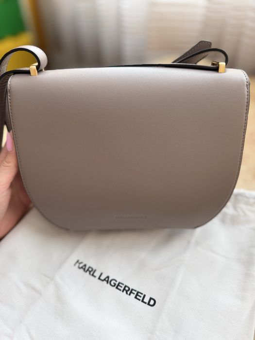 Karl Lagerfeld чанта