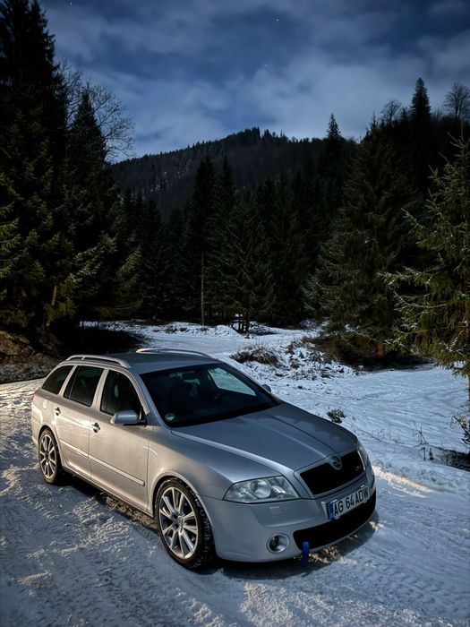 Skoda Octavia vRS 2.0 TDI 170 CP XENON WEBASTO JANTE 18