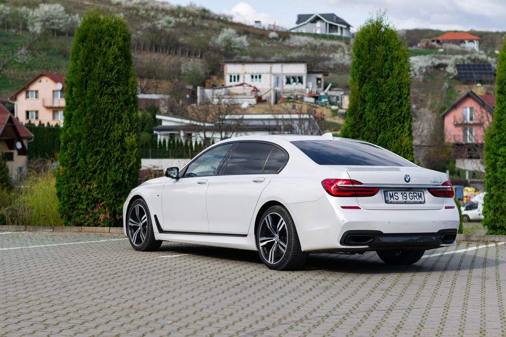 BMW seria 7 long 730LD pachet M!  *km reali*