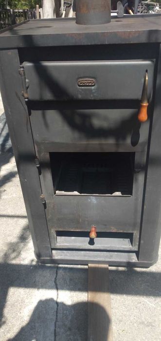 Камина Прити с водна риза