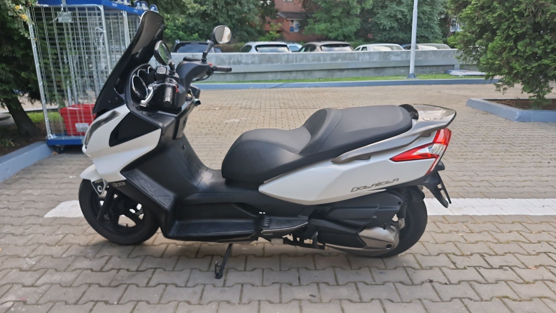 Vând Kymco Downtown 300I