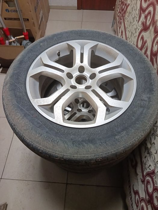 Продам диски с летними шинами