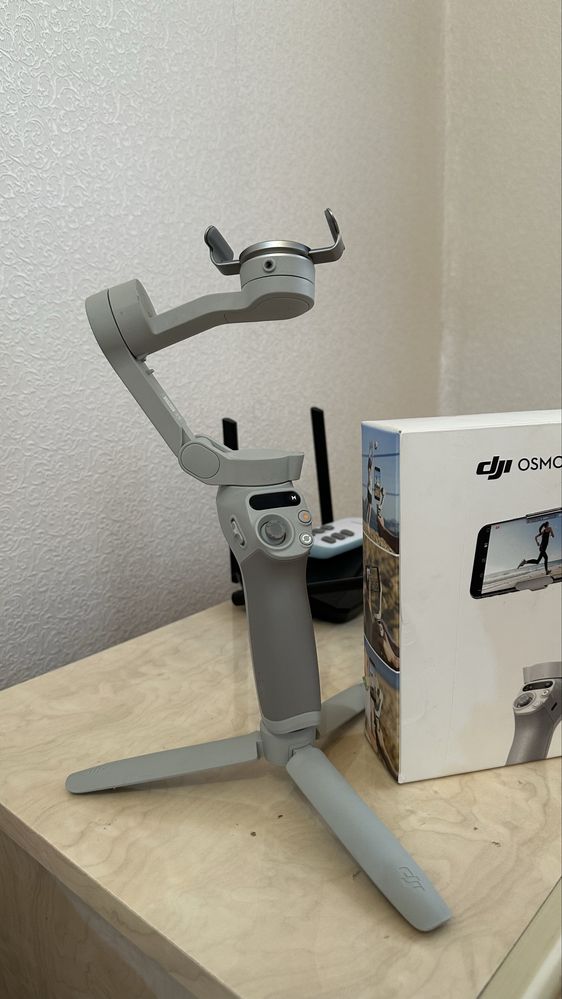 DJI Osmo SE, стабилизатор