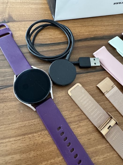 Часовник Samsung Galaxy watch 4