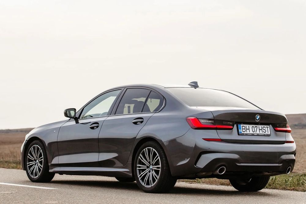 BMW Seria 3 BMW 320d M Sport xDrive / TVA inlcus si deductibil