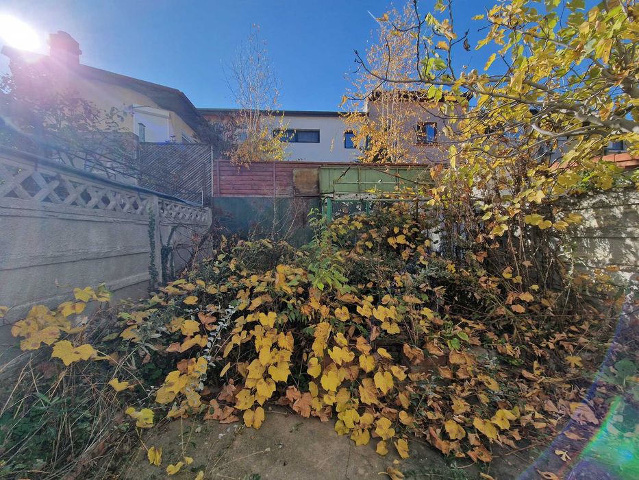 Vanzare vila D+P+E 125.7 mp gata de renovare- Vatra Luminoasa