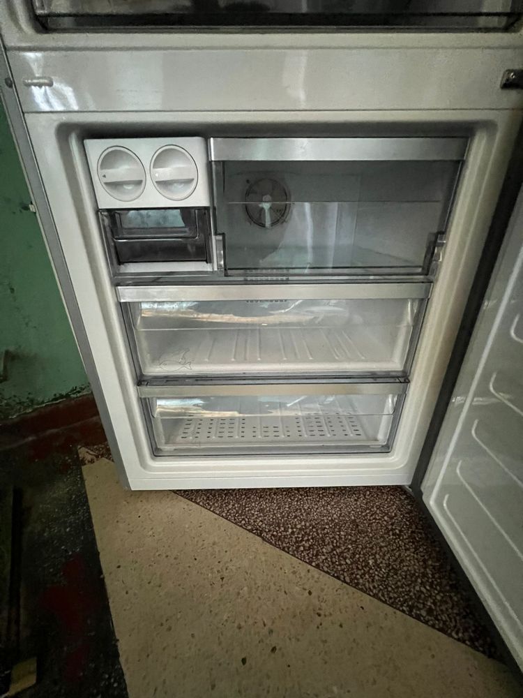 Frigider fuctional si mare negociabil