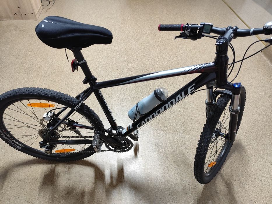 Vând bicicleta connondale