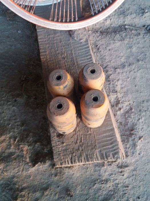 Velosaped desna qora rang