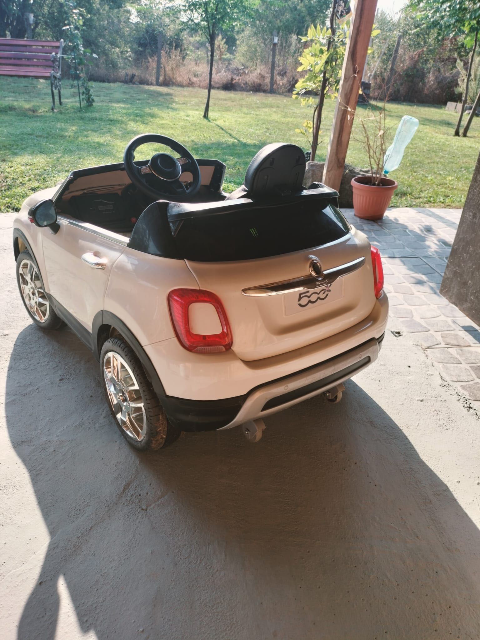 Детска кола FIAT 500X