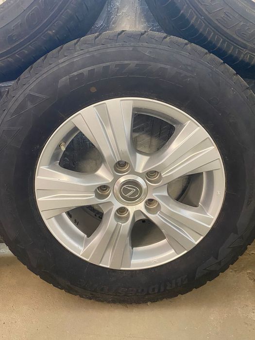 Шина BLIZZAK 285/60/R18