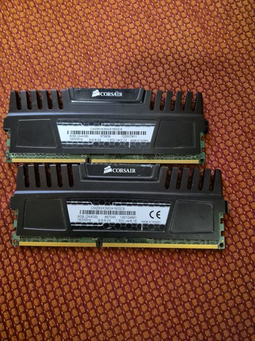 Memorie ram 8GB DDR3 Corsair 1600 MHz ( 2x4GB)