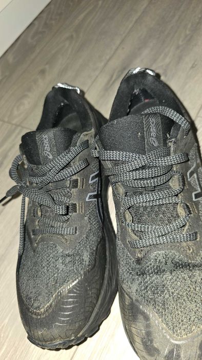 Adidasi Asics goretex Damă