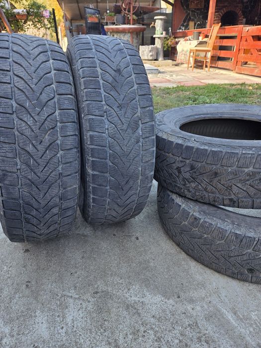 Anvelope 215/70r16 M+S