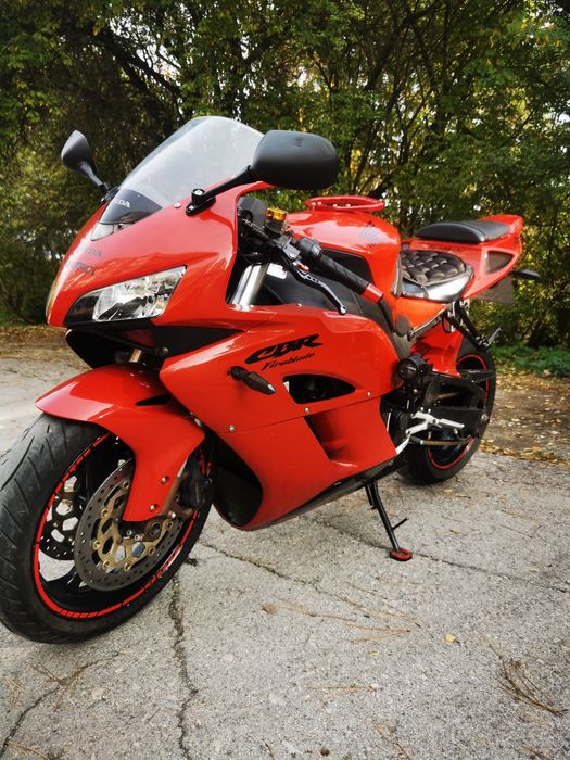Honda cbr 1000rr sc 57