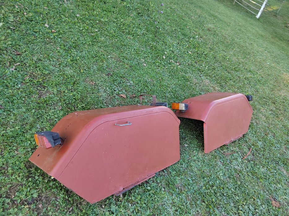 aripi tractor fiat stare buna cu instalatie electrica,