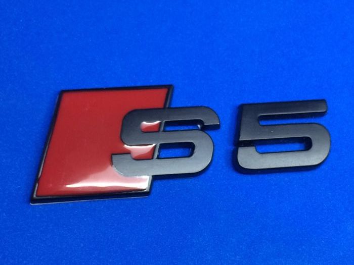 Emblema Audi S5 negru