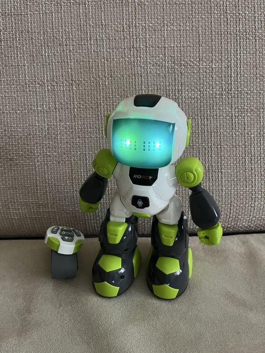 Интерактивни играчки в много добро състояние