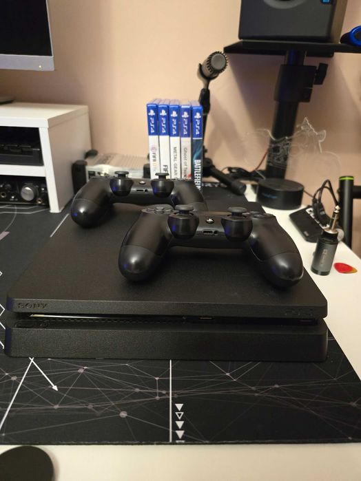 PlayStation 4 PS4 Slim 1TB + Jocuri + Accesorii - Pachet complet