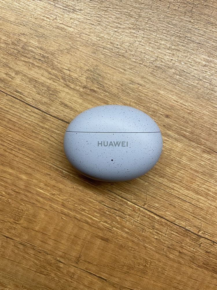 НОВО Слушалки Huawei Freebuds 5i