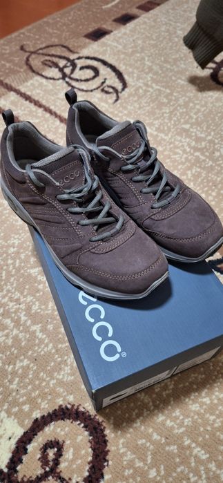 Кроссовки Ecco Light lll