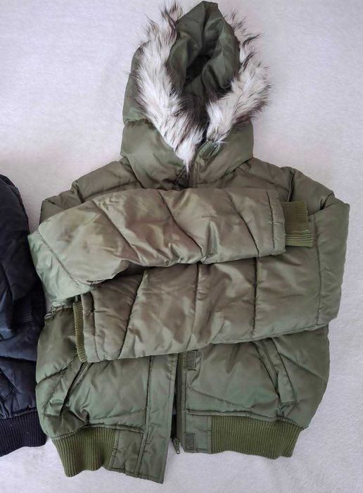 Две якета за някоя дама