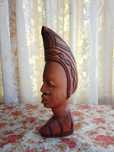 Statueta sculptata din lemn mahon