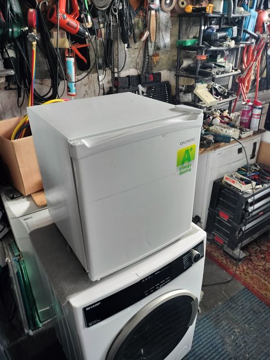 Frigider Daewoo mic 50cm