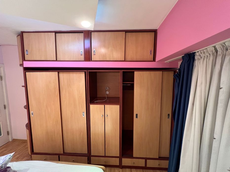 mobila dormitor stare buna