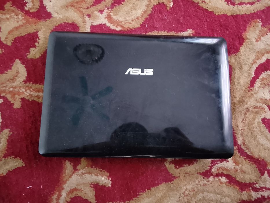 ASUS Eee PC ajoyib holatdagi noutbuk