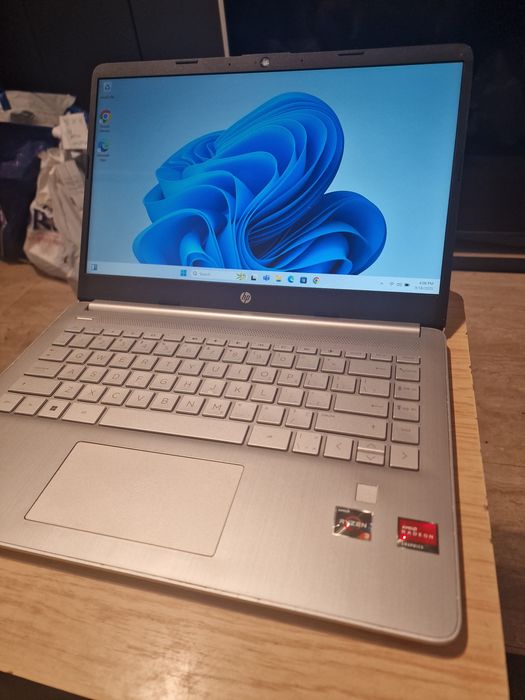 Laptop HP 14FQ0038