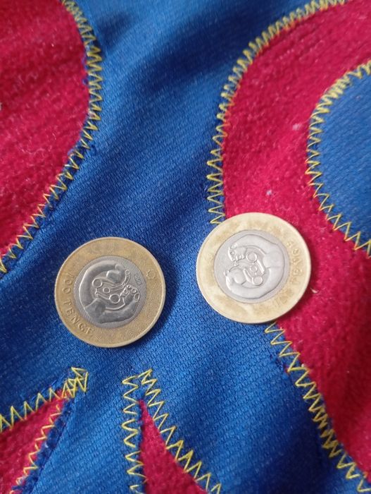 Продам Новый 100 тенге
